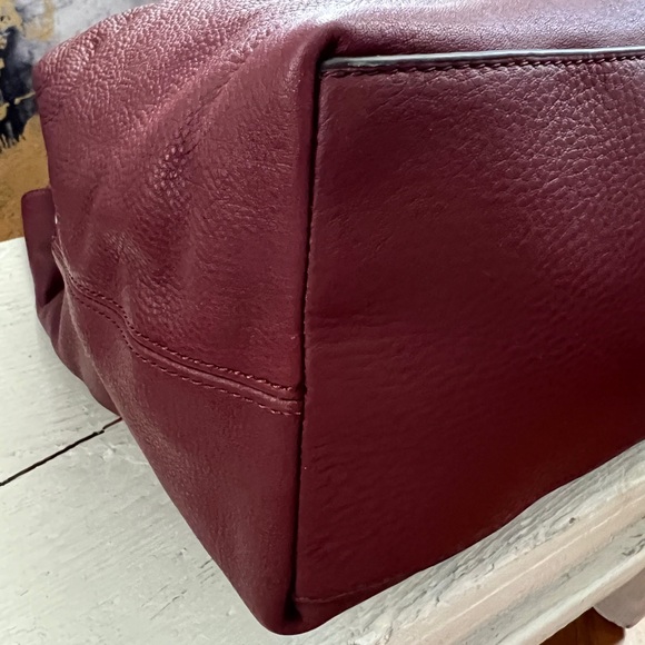 NWOT Vince Camuto Teri Leather Hobo Shoulder Bag in Deep Red - Picture 10 of 15